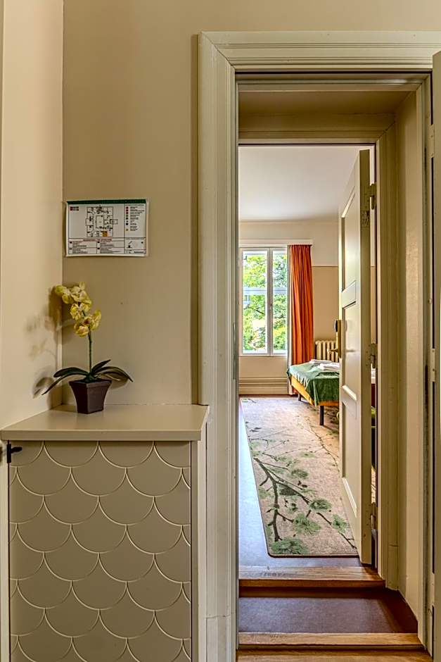 The Apartments Company - The Sweet