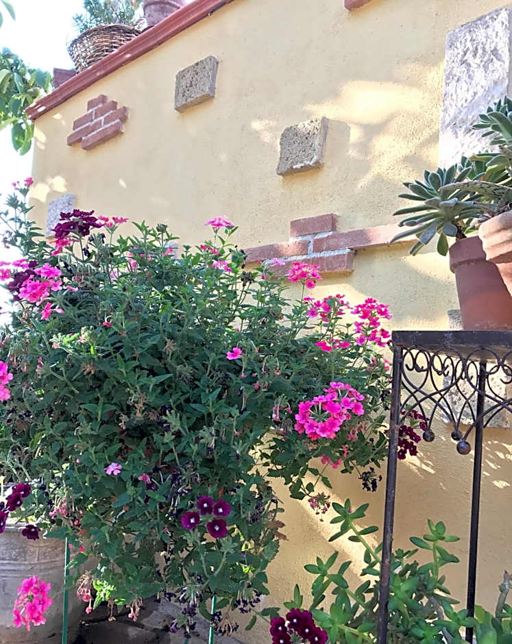 I Lecci Guesthouse