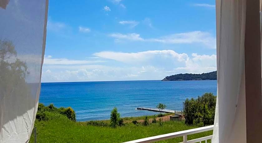 Maranton Beach Hotel