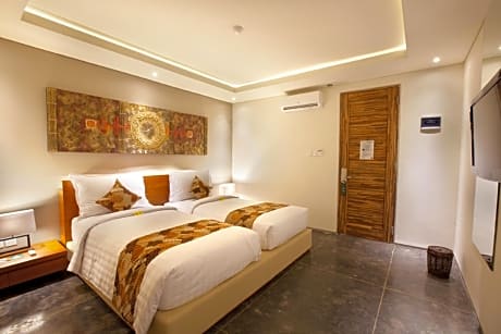 Superior Triple Room