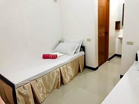 Twin Room with Private Bathroom