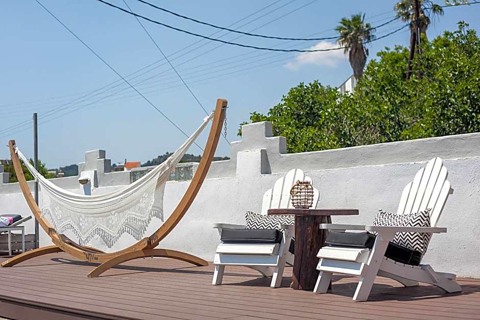 Malibu Boutique Studios & Bungalows