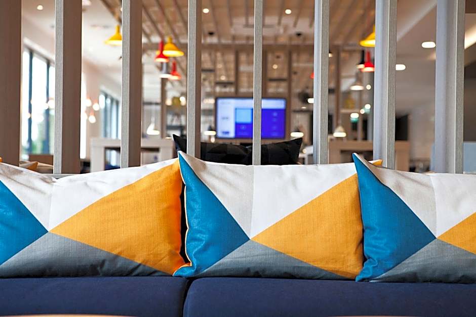 Holiday Inn Express And Suites Basel Allschwil By IHG