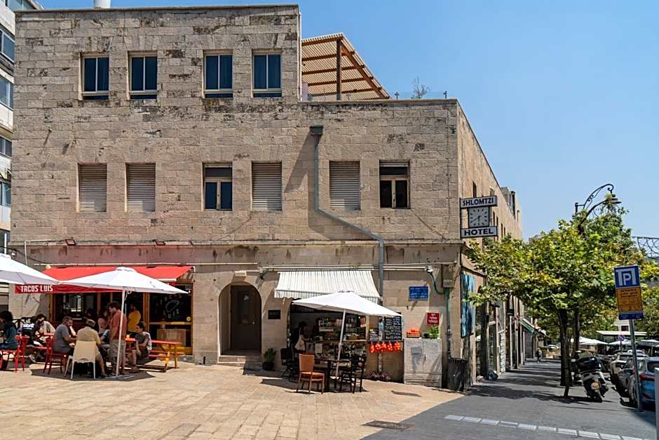 Shlomtzi Hotel