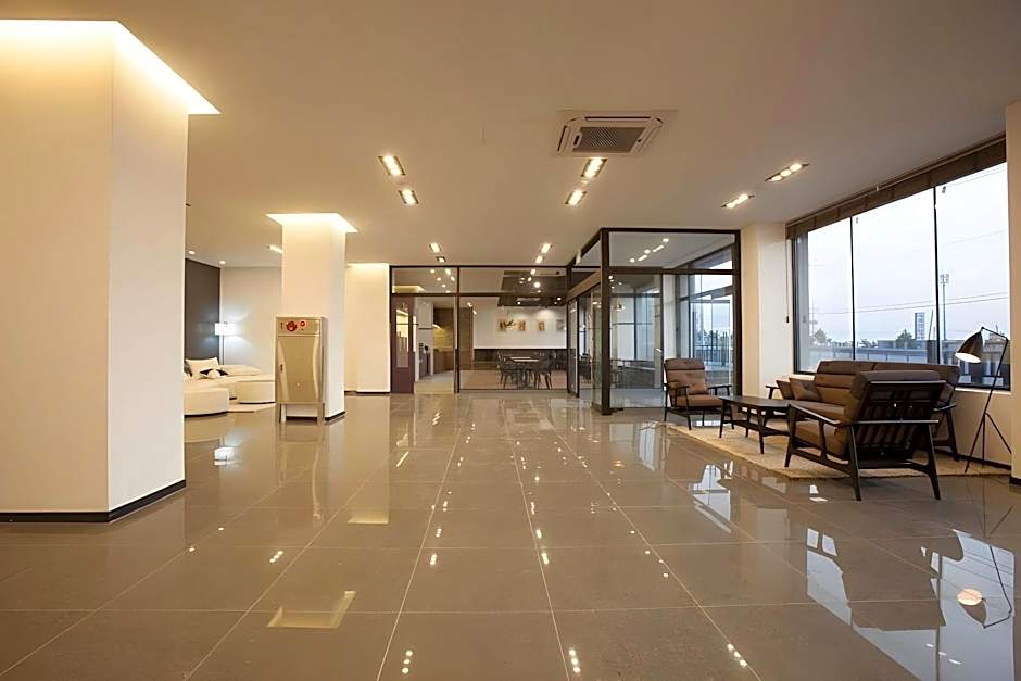 Two-Y-Hotel
