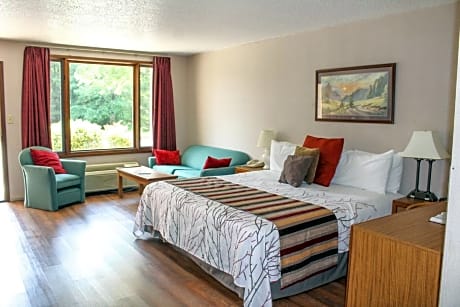 Deluxe King Room