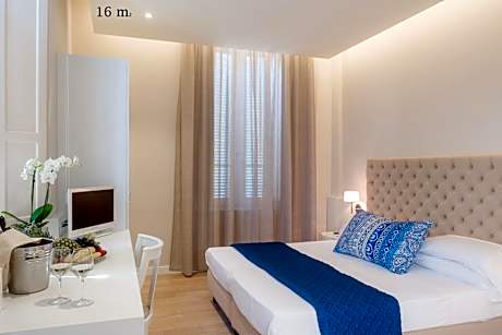 Deluxe Double or Twin Room with Pool View