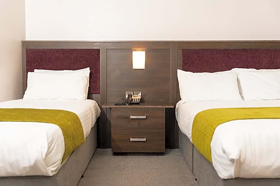 Waterfoot Hotel