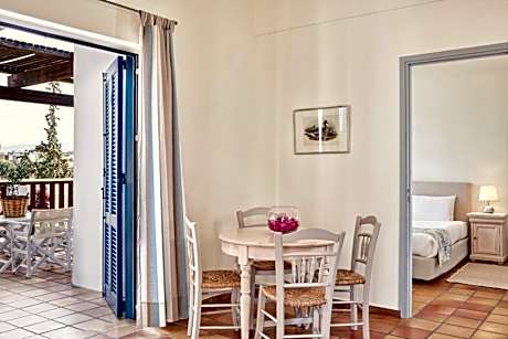 Family Apartment with Side Sea View