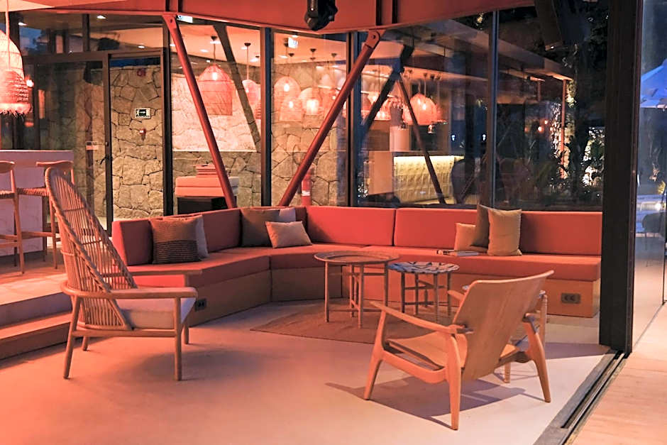 Birdcage 33 Hotel - Adult Only