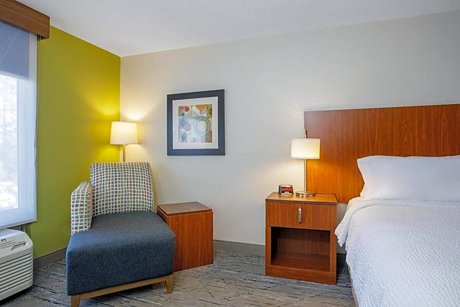 Holiday Inn Express & Suites Jacksonville South - I-295 By IHG