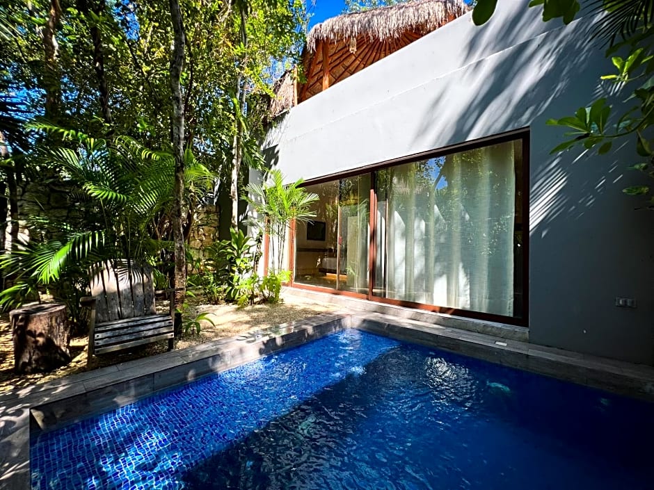 Kuun Taak Tulum