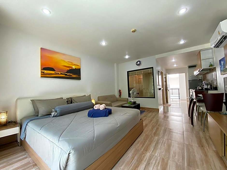 Patong - The Unity Seaview & Mountain Residence