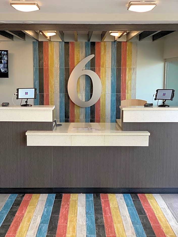 Motel 6 Louisville, Ky- Airport/ Fair Expo
