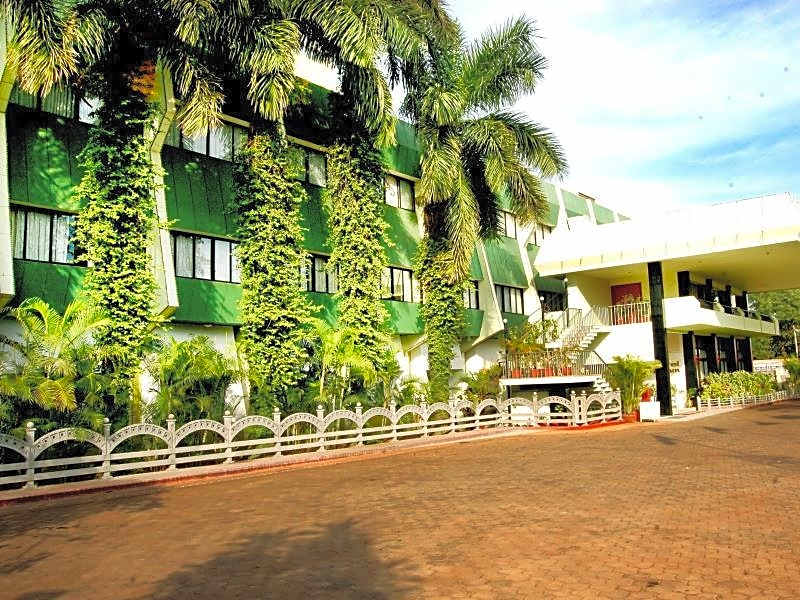 Hotel Parisutham Tanjore