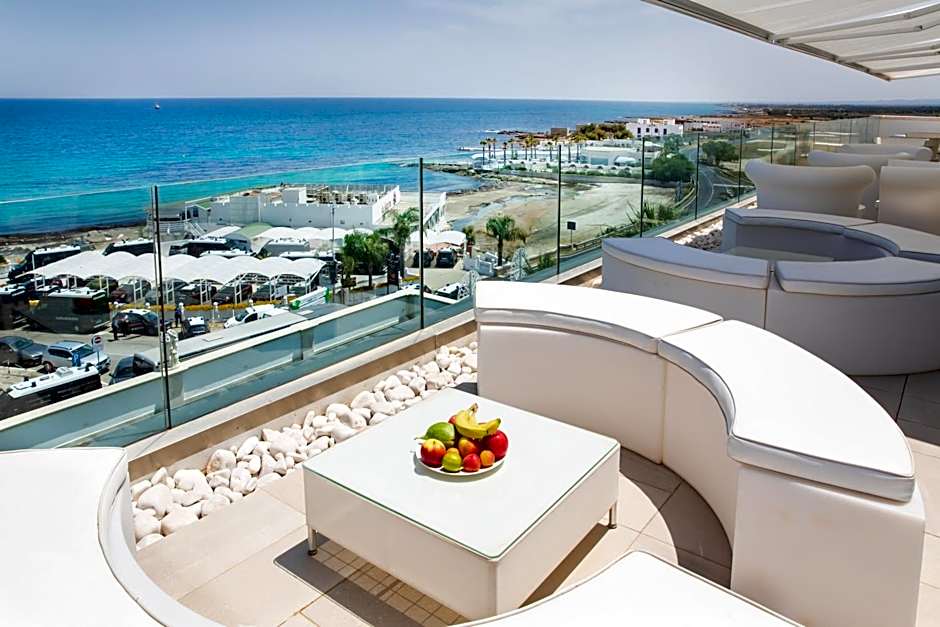 Bianco Riccio Suite Hotel