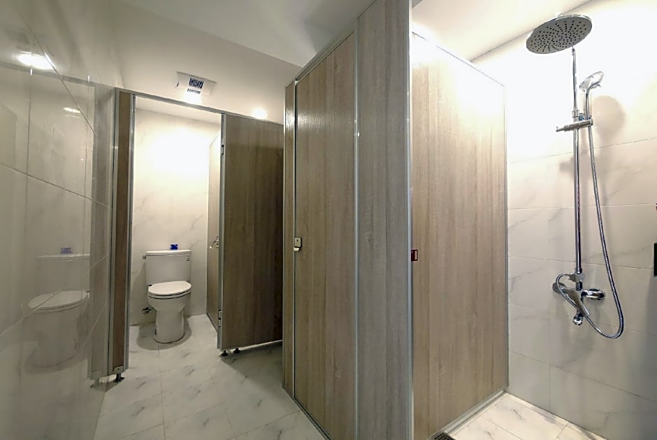 Shin Sei Bashi Hotel