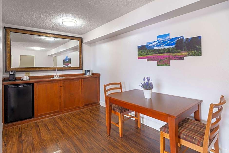 Ramada by Wyndham Juneau