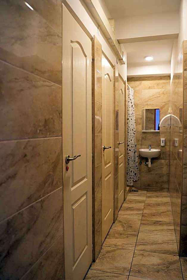 Center Hostel and Guest House