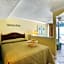Barefoot Beach Club