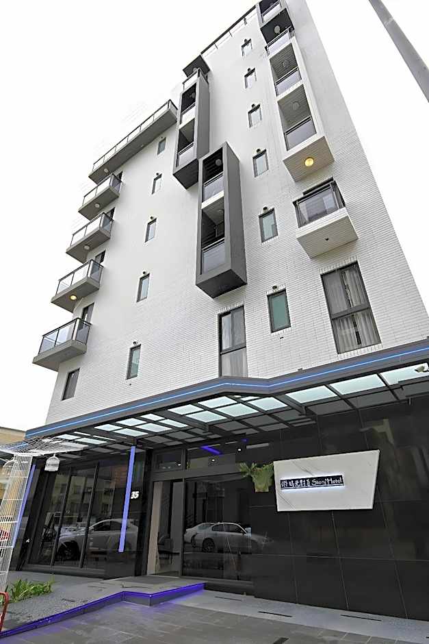 CHECK inn Express Taichung FuXing Hall 2