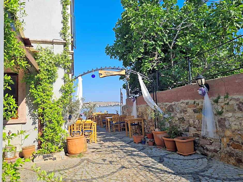 Ferahi Evler Ayvalık