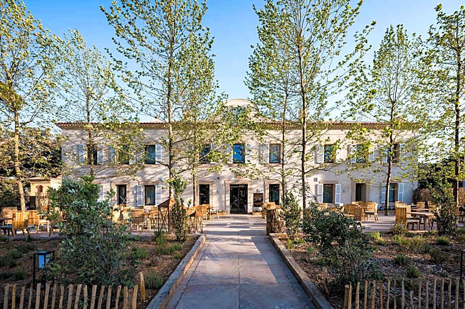 Le Hameau des Pesquiers Ecolodge, Curio Collection by Hilton