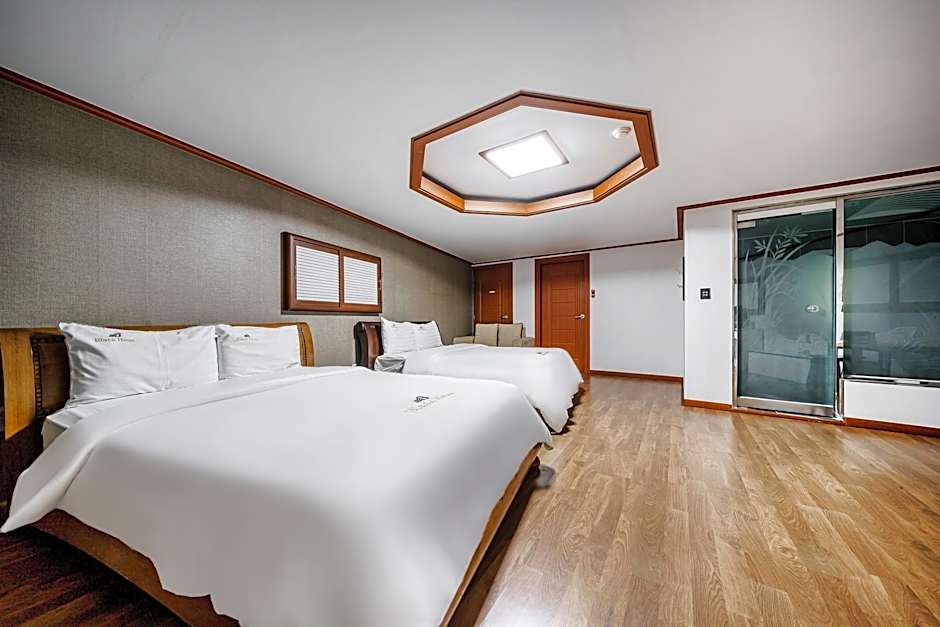 Buantreehotel Blackhouse