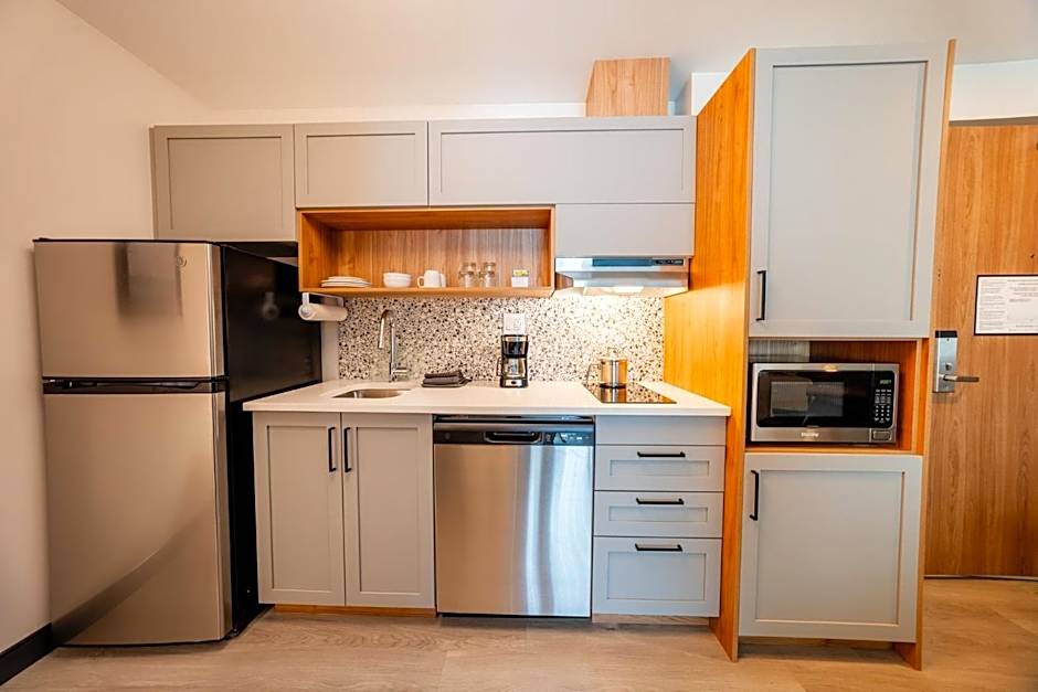 Candlewood Suites Trois Rivieres Ouest By IHG