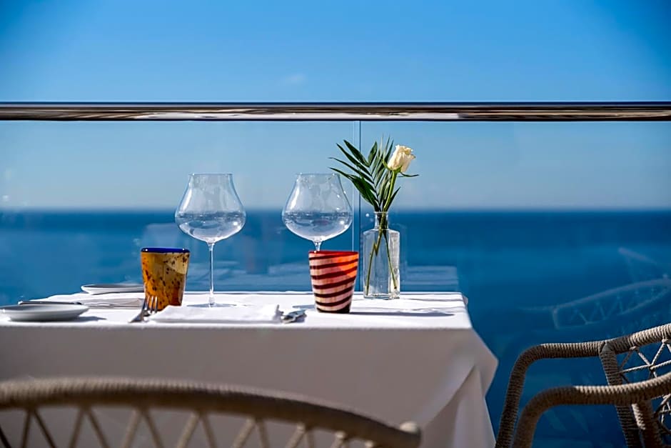 Hotel Eden Roc Suites