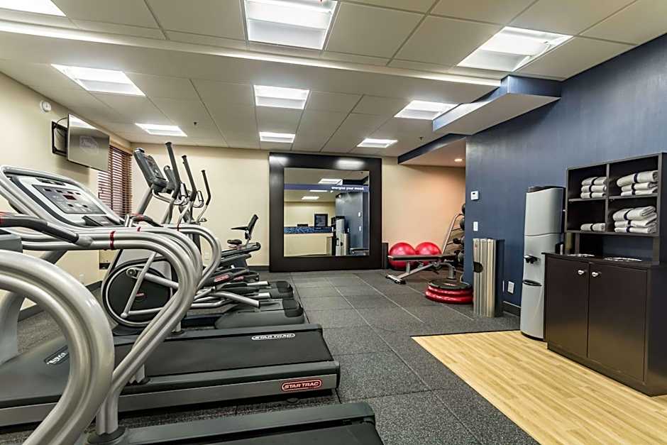 Hampton Inn By Hilton Winchester-University/Mall Area