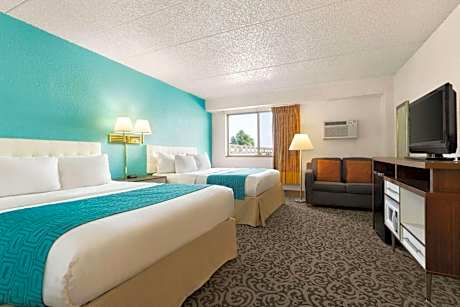2 Queen Beds Suite Non-Smoking