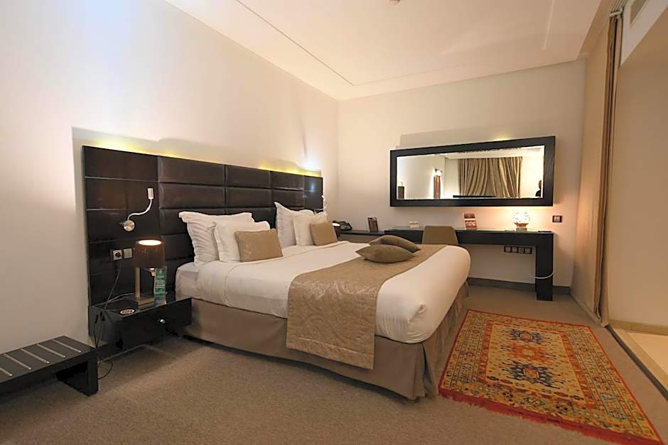 Business Hotel