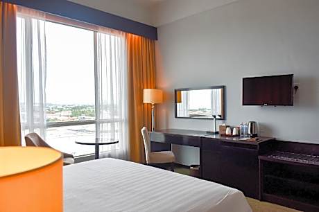 Deluxe Seaview - Complimentary Airport Pickup