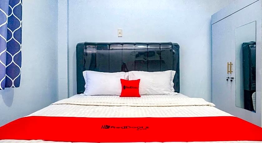 RedDoorz @ MG House Siantar Timur