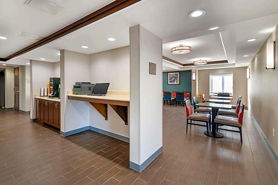 Comfort Inn Manchester Airport