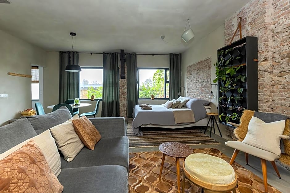 De oude slaght- luxe suite met buitensauna