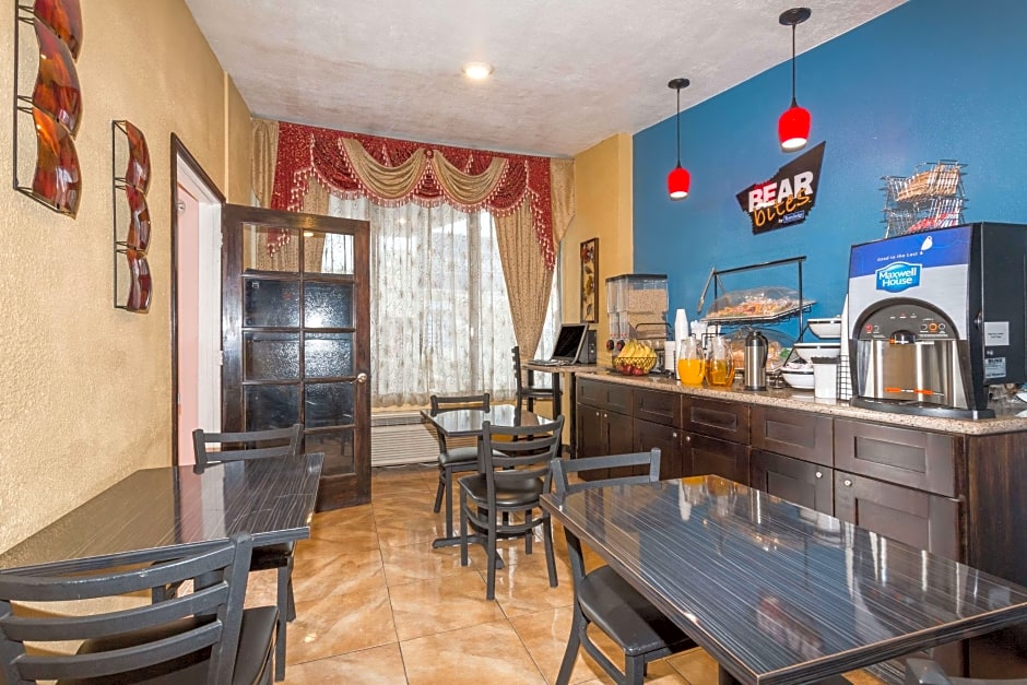 Travelodge Phoenix Downtown