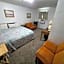 OYO Sandman Inn