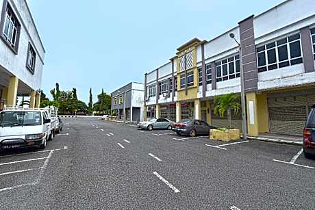 OYO Home 90383 Chaah Homestay 1