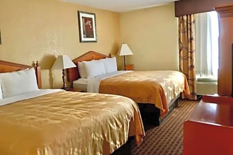 Standard Room, 2 Queen Beds, Accessible Roll-In Shower, Non-Smoking