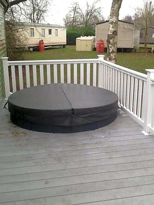 19 Laurel Close Highly recommended 6 berth holiday home with hot tub in prime location