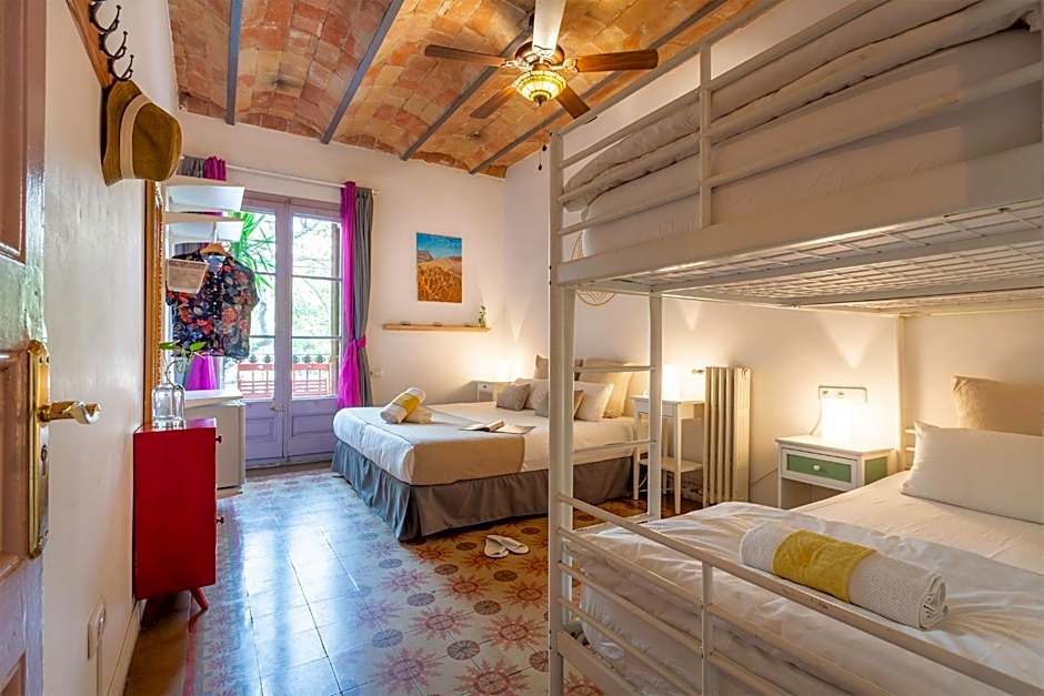 Primavera Hostel