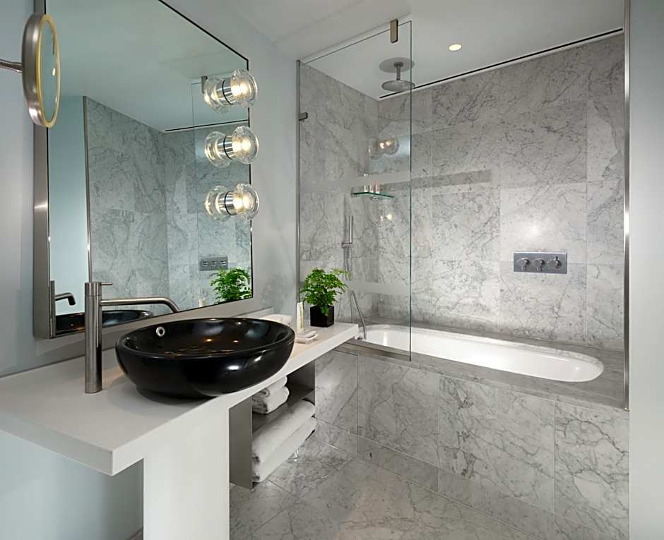 Sea Containers London