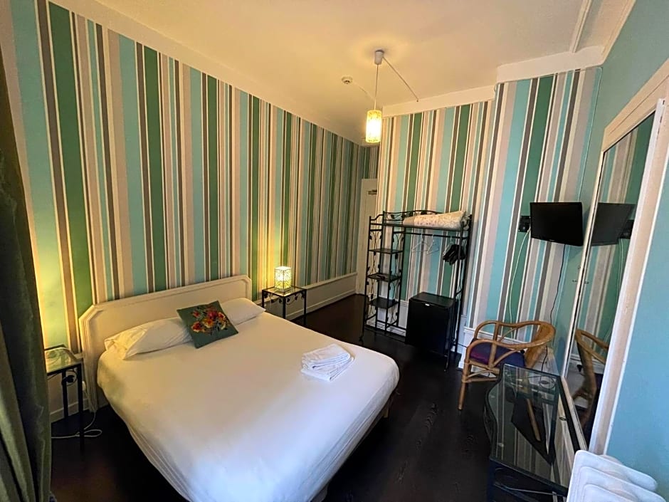 Authentic by Balladins, Hôtel Le Carré d'Aix