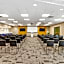 Clarion Lakeside Inn & Conference Centre