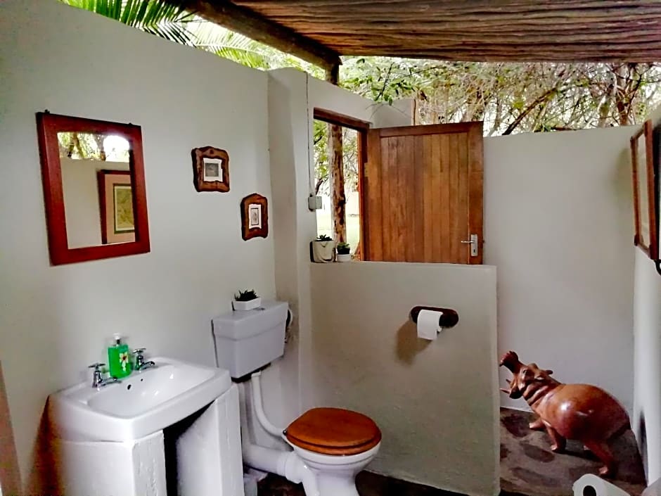 Shumba Safari Bush Camp