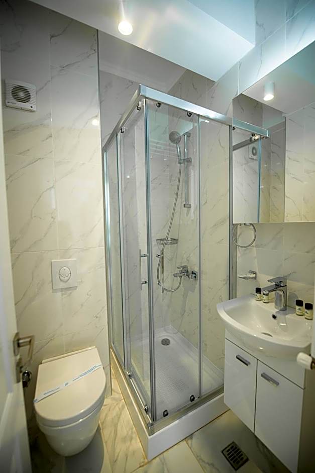 Solid Magic Apart Hotel