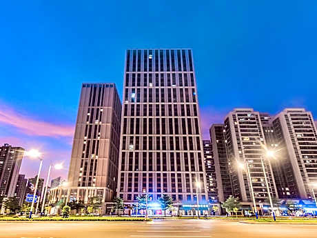 Boman Hotel Maoming High-speed ​​Railway Station South Aiqinghai Shopping Park