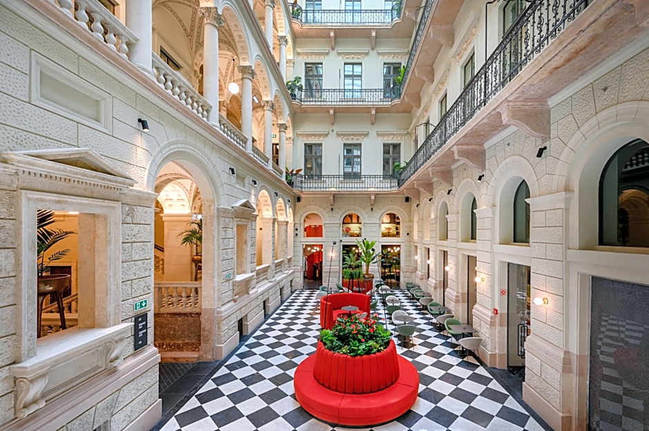 Hotel Oktogon Haggenmacher by Continental Group